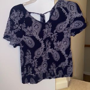 Short sleeve top